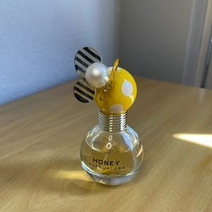 Travel size Honey perfume by Marc Jacobs